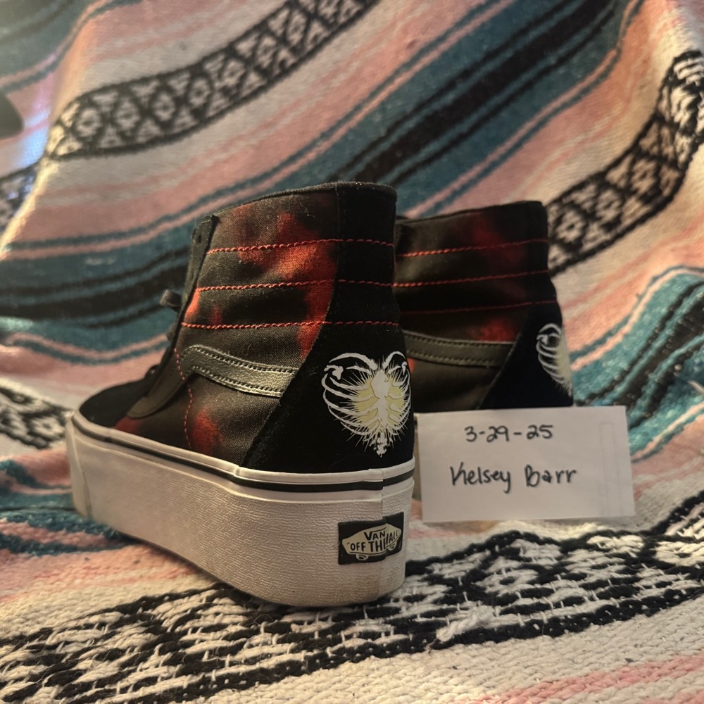 Vans High-Top Sneakers with platform. Glow in the dark design